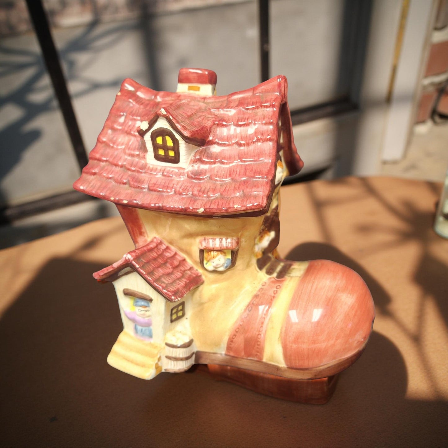 Vintage Old Woman Who lived in a Shoe Cookie Jar