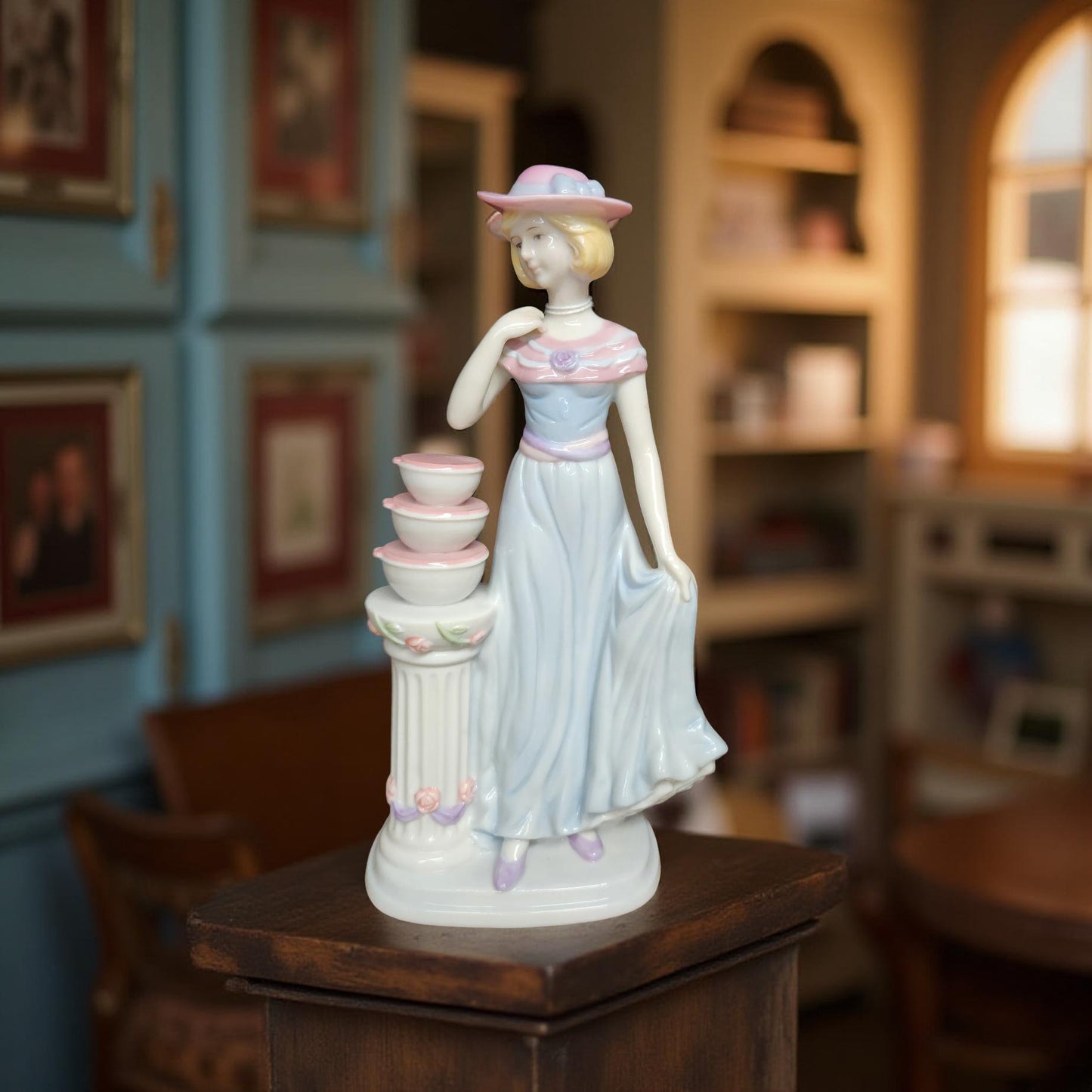 Retro Lady Suzette Tupperware Porcelain Figurine