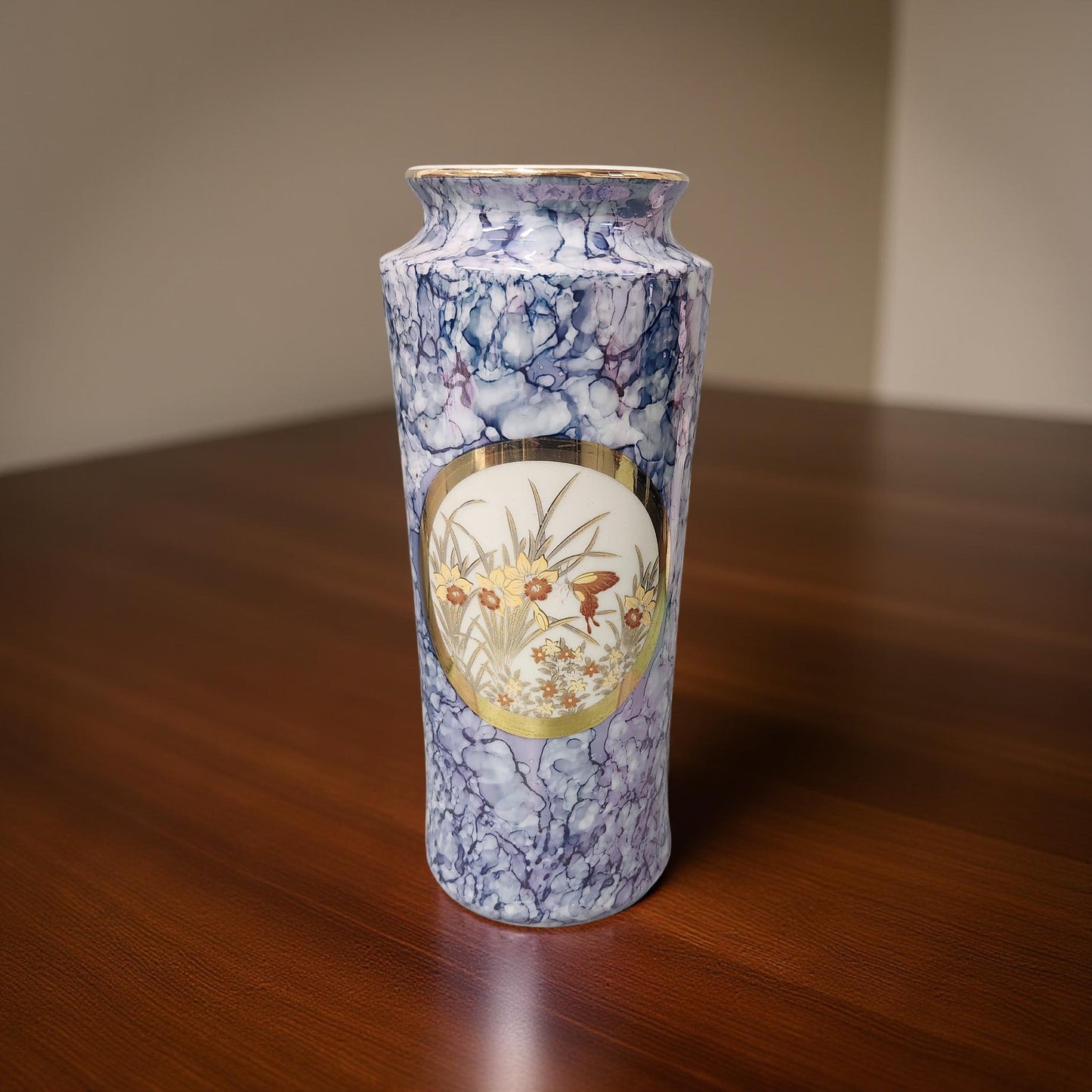 The Art of Chōkin Vase
